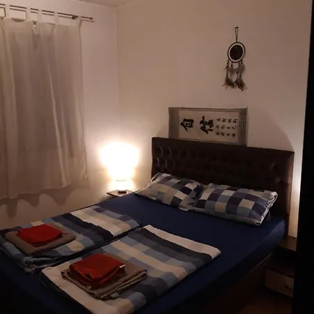 2 Kichuk Paris * Plovdiv