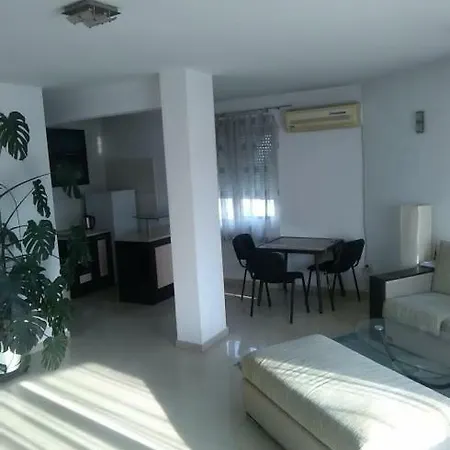 2 Kichuk Paris Apartment